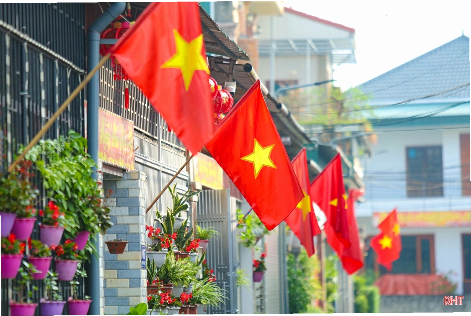 Hà Tĩnh rực rỡ cờ hoa mừng ngày hội lớn của đất nước