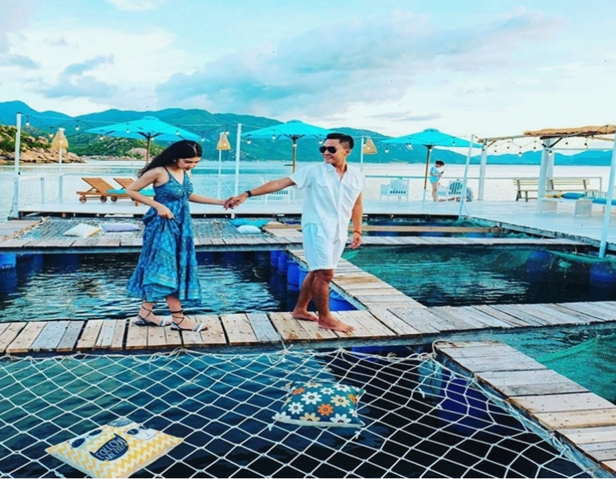 Hải sản tươi ngon tại Floating Lounge Cam Ranh