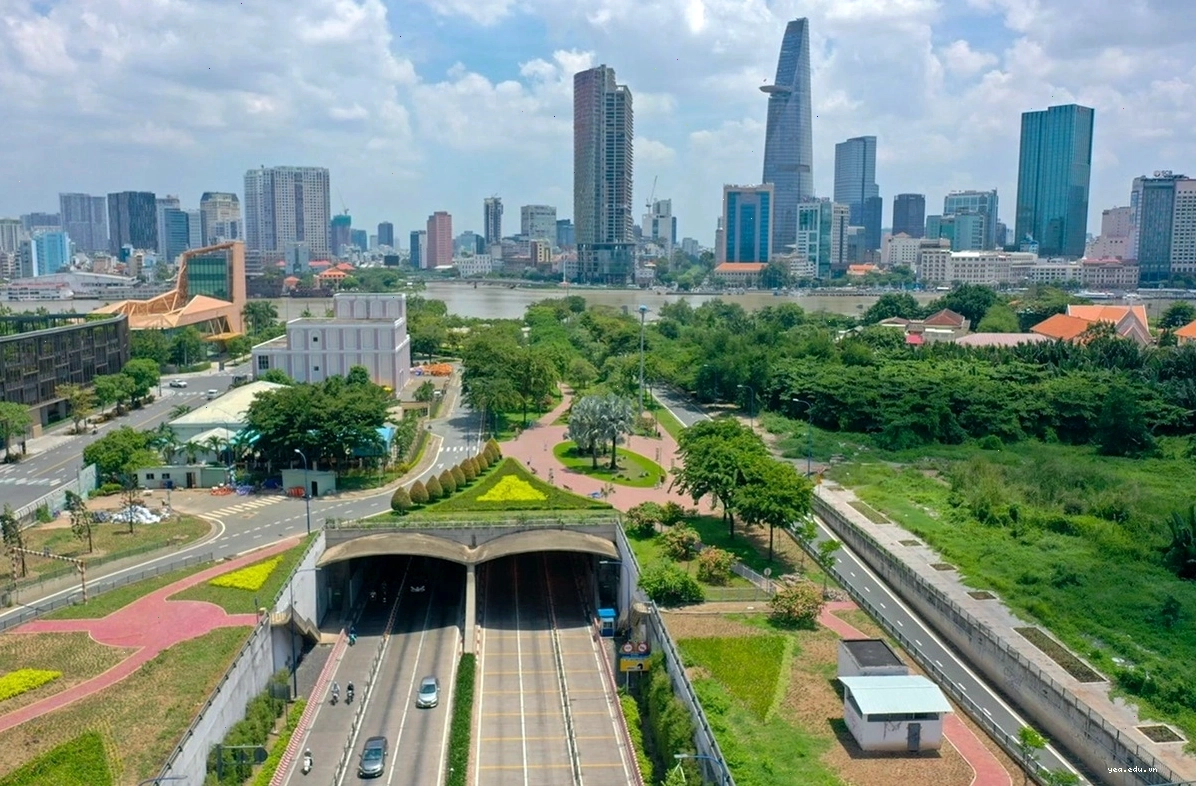 Hầm Thủ Thiêm là công trình vượt sông đầu tiên tại Việt Nam với quy mô ấn tượng