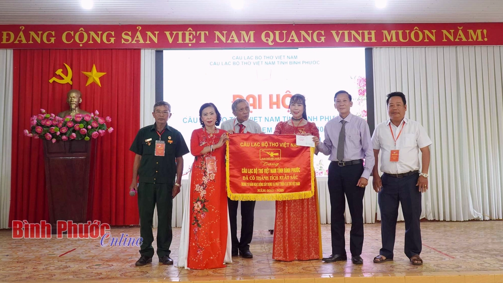 Hang Sơn Đoòng trong Vườn Quốc gia Phong Nha – Kẻ Bàng