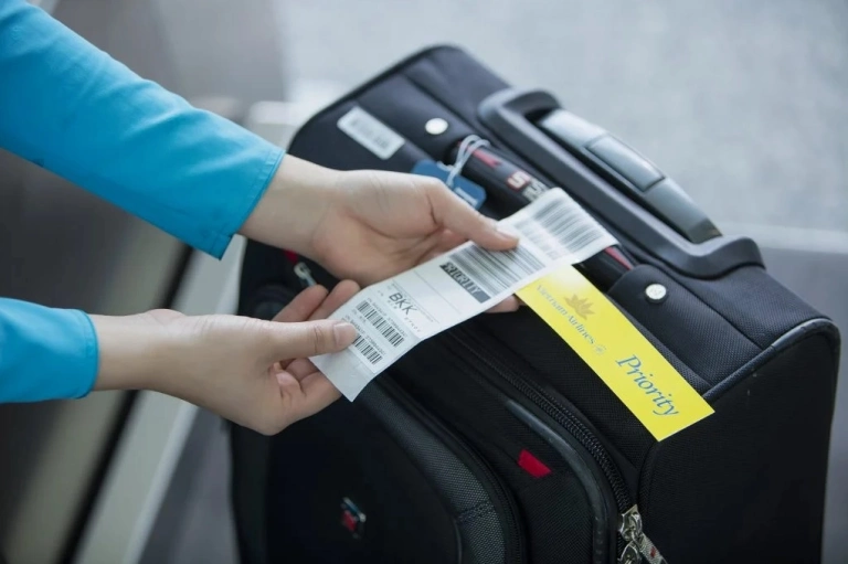 Hành lý ký gửi Vietnam Airlines nội địa: Quy định và cách mua chi tiết 2026