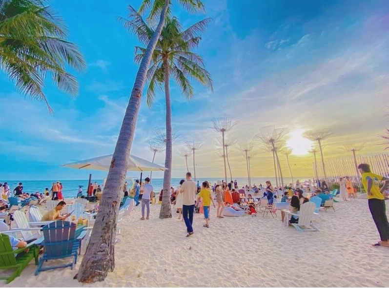 Hanna Beach Mũi Né về đêm lung linh