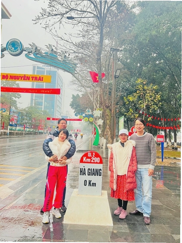 Hẻm Tu Sản và sông Nho Quế xanh ngắt