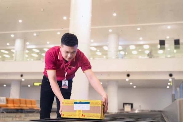 Hình ảnh biểu tượng cảnh báo về rủi ro khi chọn đơn vị vận chuyển không uy tín
