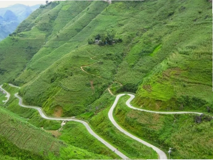 Hình ảnh cao nguyên đá Đồng Văn và cuộc sống người dân
