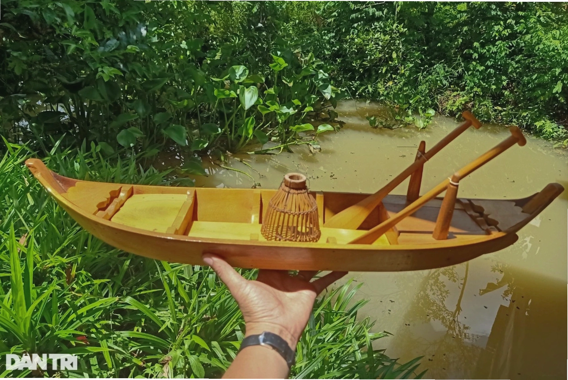 Hình ảnh ghe xuồng trong các lễ hội truyền thống