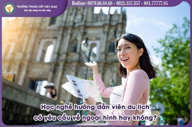 Hình ảnh Hướng Dẫn Viên Du Lịch và Những Kỹ Năng Cần Thiết