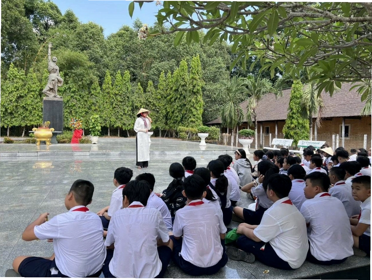 Hình ảnh nhà tù Phú Lợi