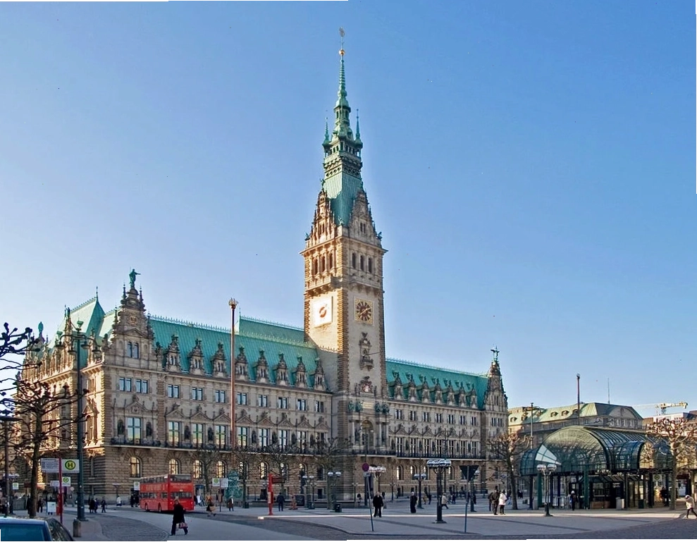 Hồ Alster lãng mạn tại Hamburg