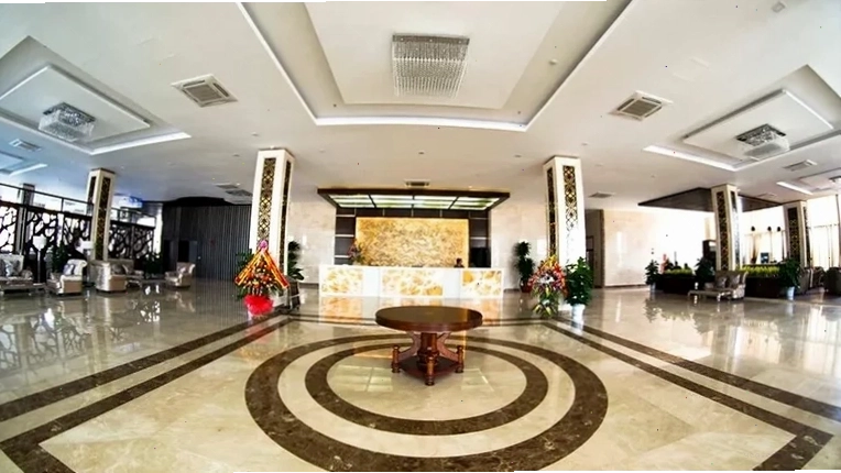 Hồ bơi ngoài trời tại Mường Thanh Grand Thanh Hóa