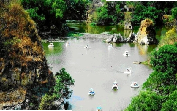 Hồ Long Ẩn - đảo Phong Lan