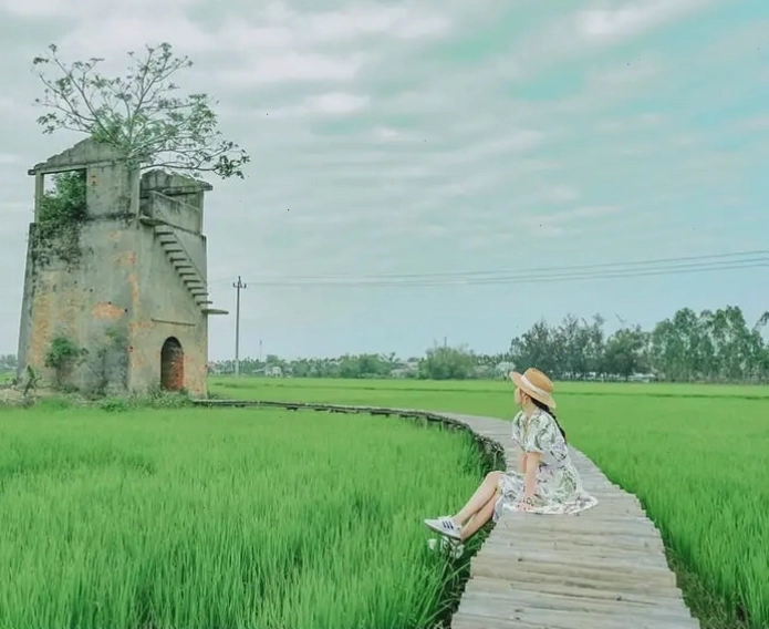 Hoàng hôn buông xuống Lò gạch cũ Hội An