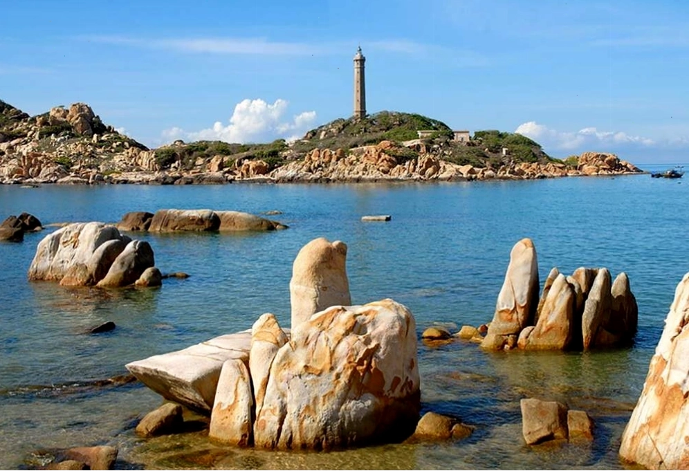 Hoàng hôn tuyệt đẹp buông xuống trên Mũi Kê Gà