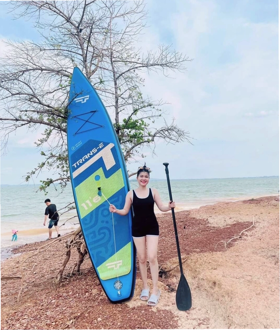 Hoạt động chèo thuyền Kayak tại Đảo Cao Minh