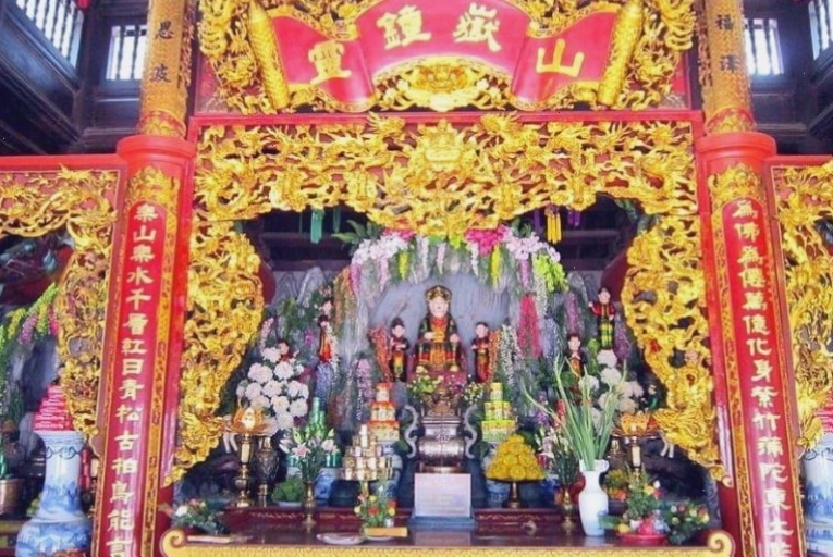 Hoạt động kéo chữ trong Lễ hội Phủ Dầy