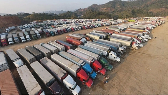 Hoạt động nhộn nhịp tại khu vực cửa khẩu Bằng Tường