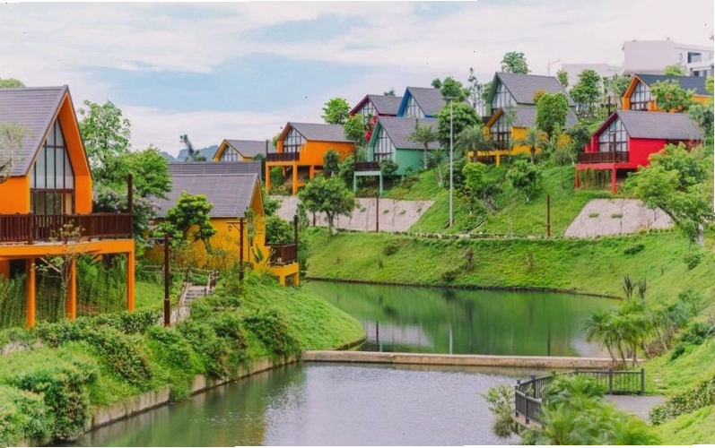Hoạt động trượt cỏ tại Legacy Hill Hòa Bình