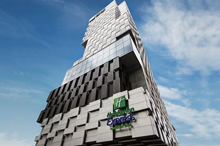 Holiday Inn Express Bangkok Siam: Điểm dừng chân lý tưởng tại trung tâm Bangkok