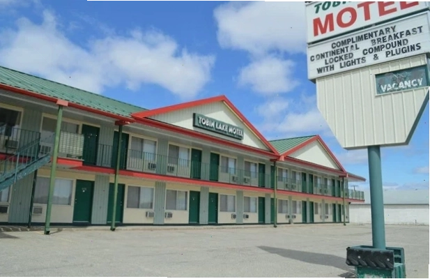 Hotel là khách sạn, cung cấp dịch vụ lưu trú chuyên nghiệp