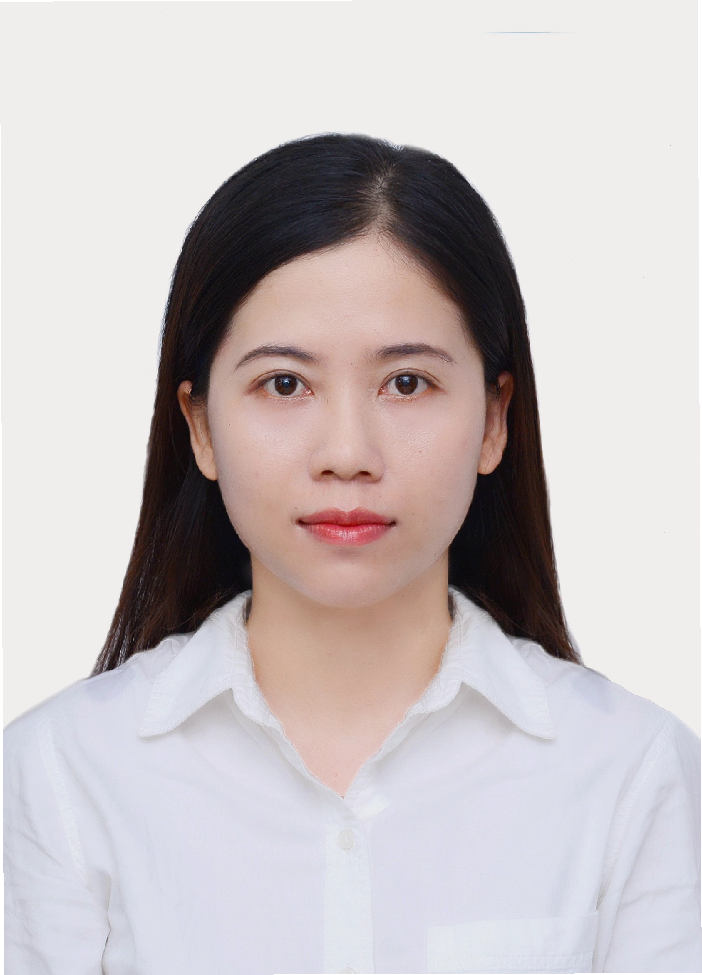 Hướng dẫn viên du lịch quốc tế giới thiệu di tích lịch sử