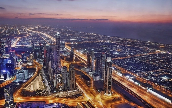 Khách sạn Burj Al Arab Jumeirah nổi bật với kiến trúc cánh buồm từ trên cao