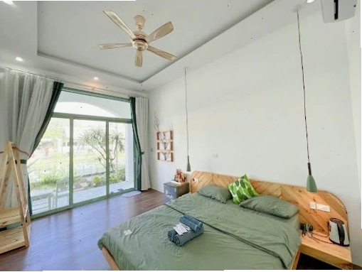 Khách sạn Green Town Mộc Châu nhìn từ trên cao với khuôn viên xanh mát