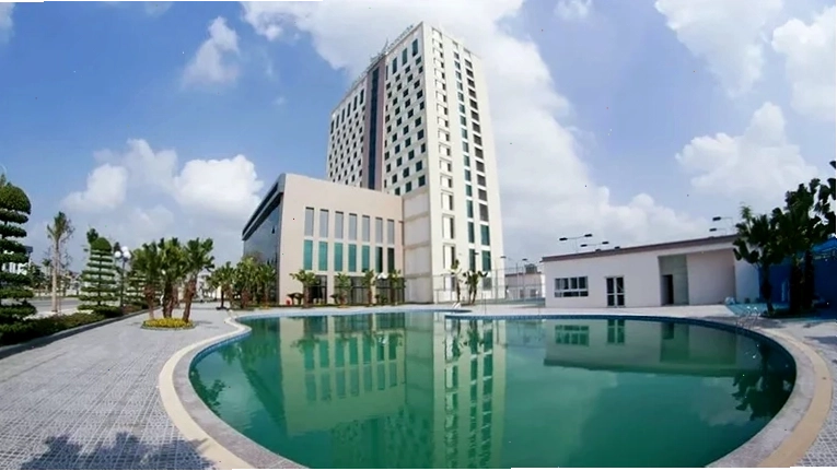 Khách sạn Mường Thanh Grand Thanh Hóa nhìn từ bên ngoài