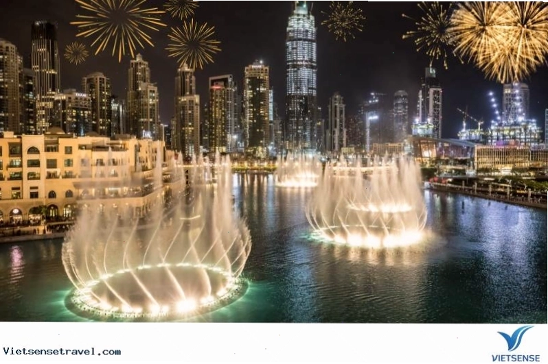 Khám phá đài phun nước Dubai - Kỳ quan nổi tiếng thế giới
