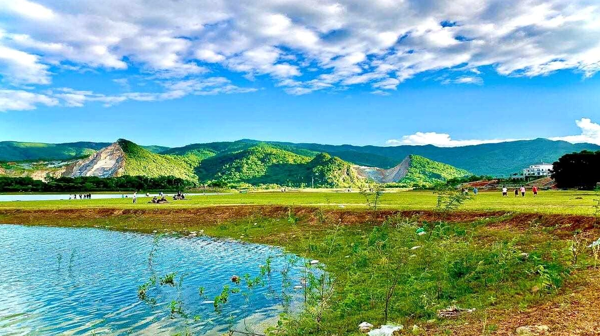 Khám phá Hồ Đồng Chanh Lương Sơn: Điểm đến bình yên gần Hà Nội