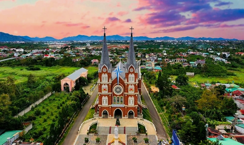 Khám phá rừng nguyên sinh tại Khu du lịch Madagui
