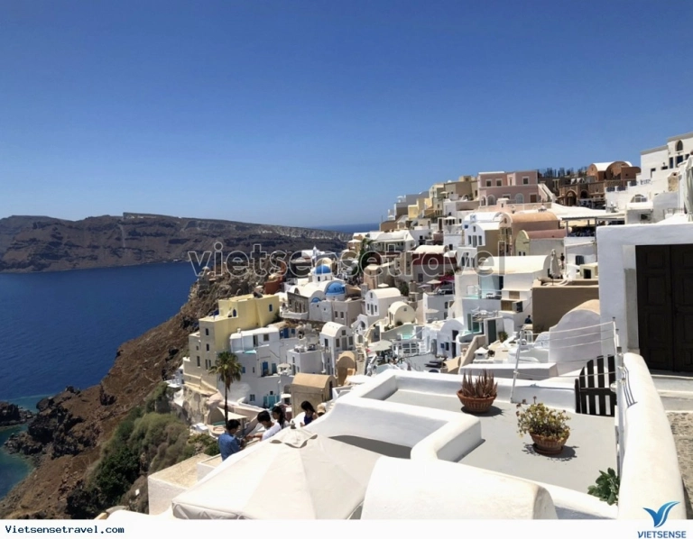 Khám Phá Santorini: Tour Hy Lạp Thiên Đường Biển Đảo