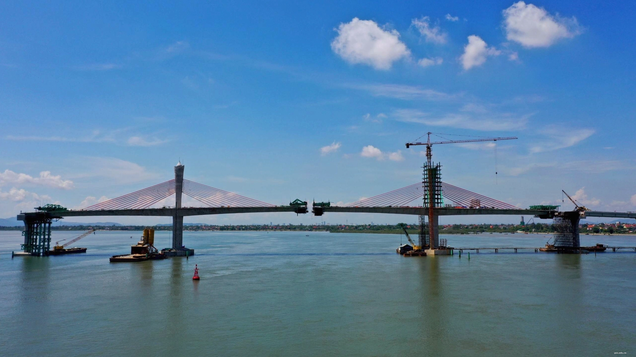 Khám phá vẻ đẹp sông Lam và các hoạt động du lịch