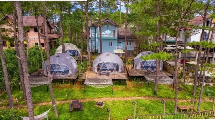 Không gian ấm cúng tại một homestay Măng Đen