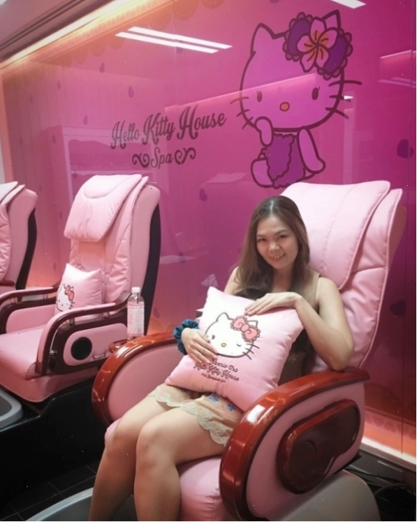 Không gian Hello Kitty Spa lung linh và thư giãn