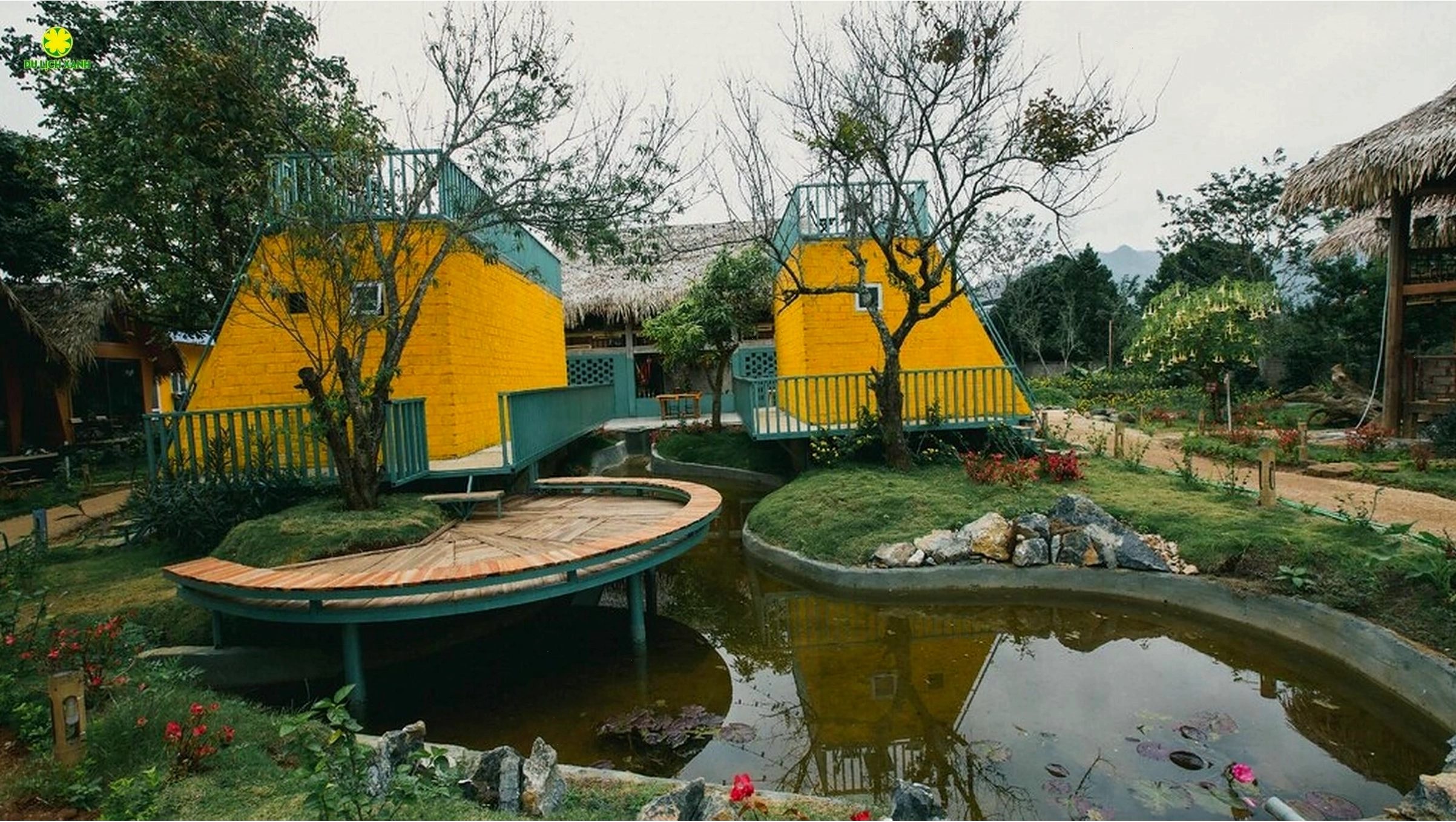 Không gian nhà sàn cộng đồng rộng rãi tại Fairy House Mộc Châu