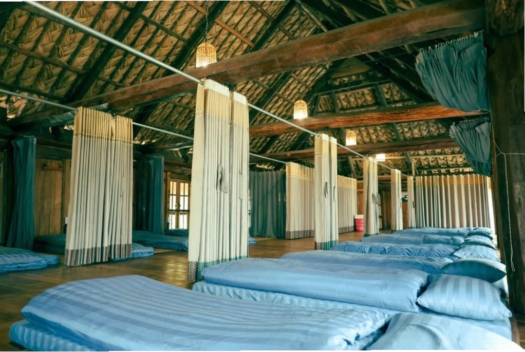 Không gian nhà sàn cộng đồng tại Tà Xùa Ecolodge