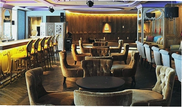 Không gian sang trọng của Executive Lounge tại khách sạn Sofitel Plaza Sài Gòn