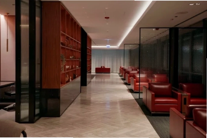 Không gian sang trọng của United Polaris Lounge
