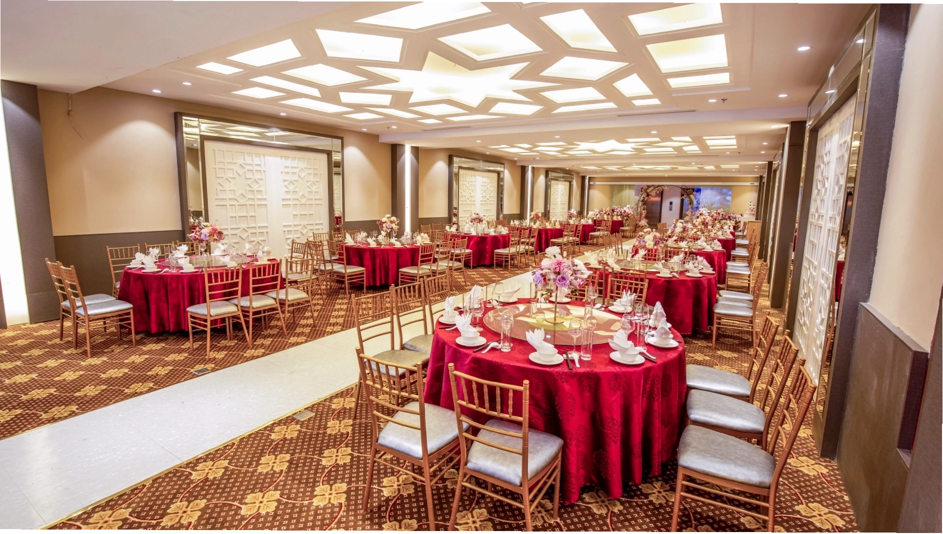 Không gian Trống Đồng Palace Nam Định phù hợp cho tiệc công ty