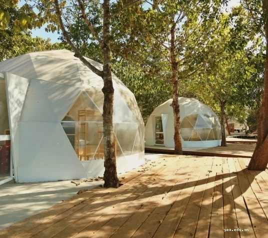 Không gian ven hồ tại Bà Hào Glamping