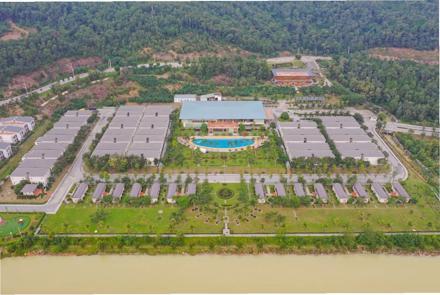 Không gian xanh tại khu vui chơi Anh Phát Nghi Sơn