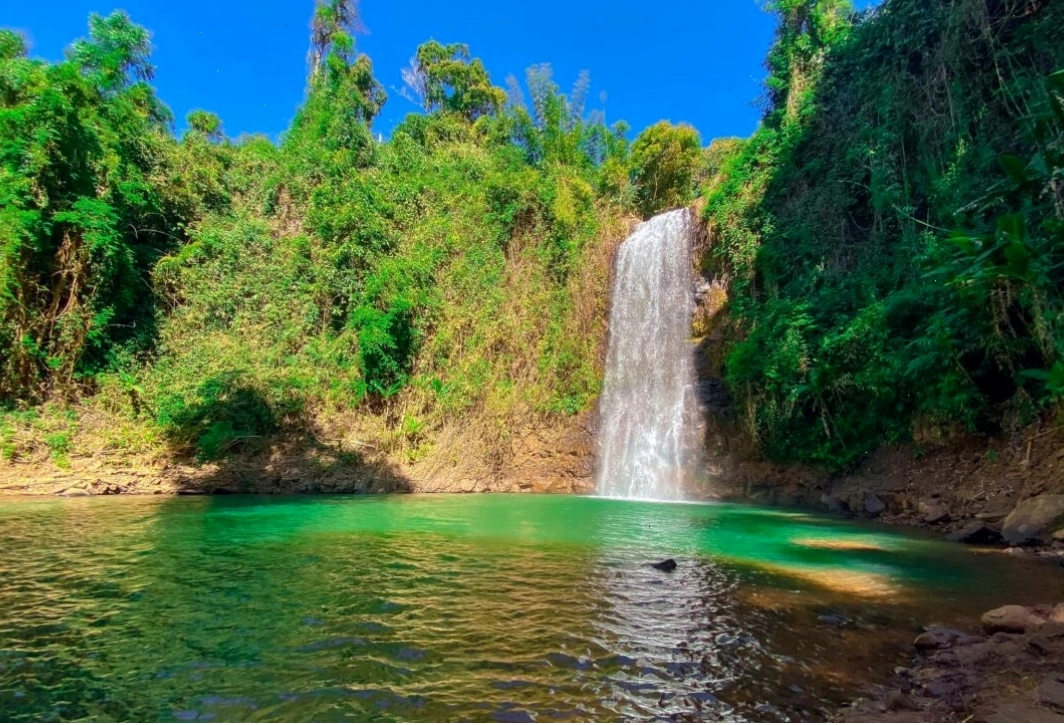 Khu du lịch thác Pa Sỹ hùng vĩ