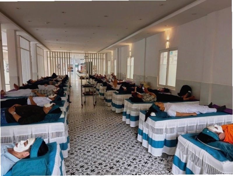 Khu nghỉ dưỡng Thiền Tâm Đồng Nai cung cấp đa dạng các dịch vụ, đặc biệt là các liệu pháp liên quan đến sức khỏe