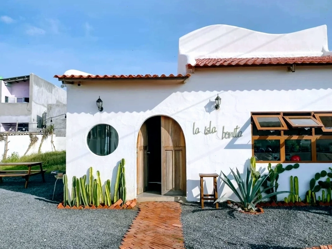 Khu vực ngoài trời tại La Isla Bonita Phú Quý