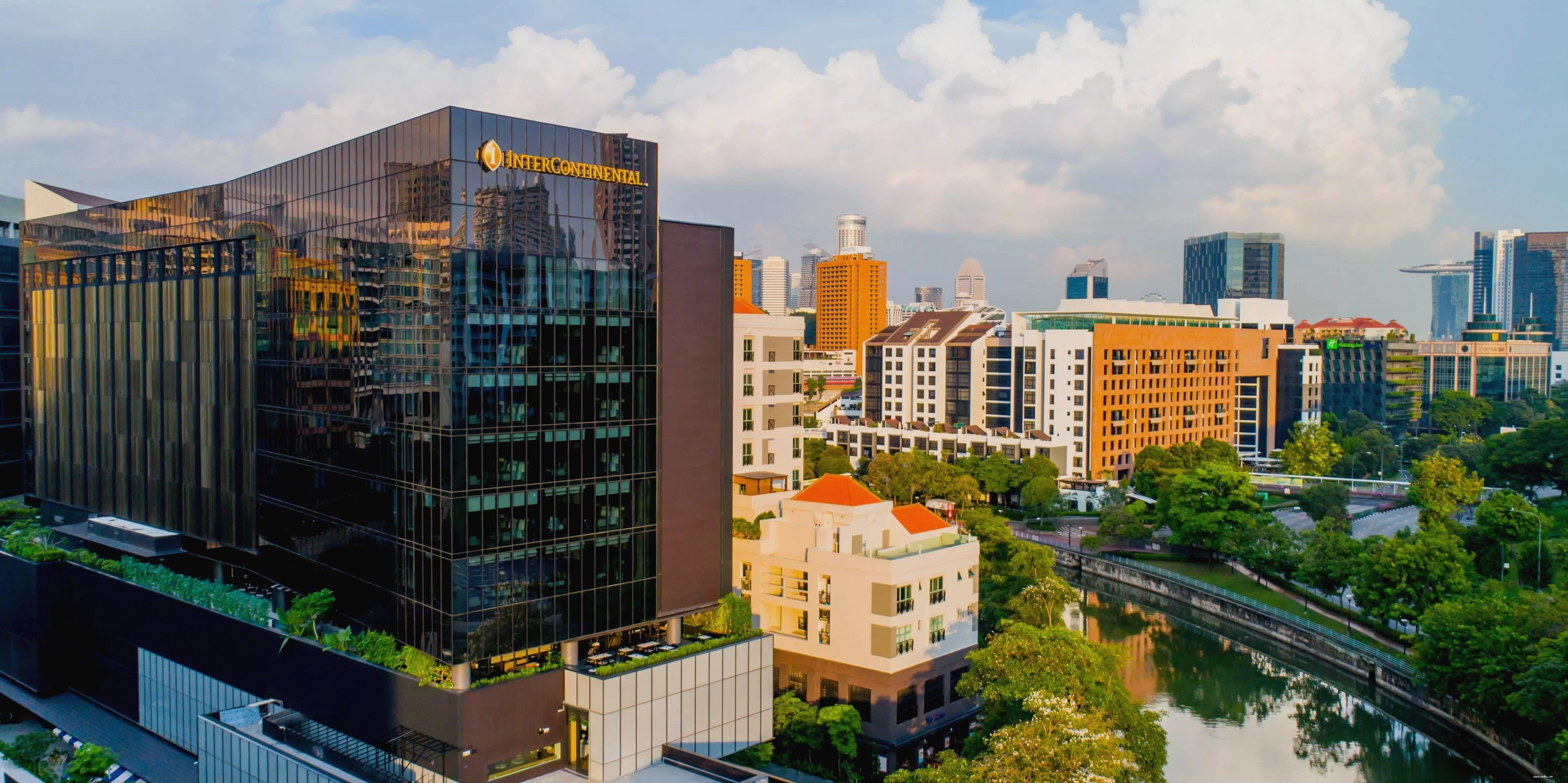 Khu vực Robertson Quay với các nhà hàng và quán bar ven sông