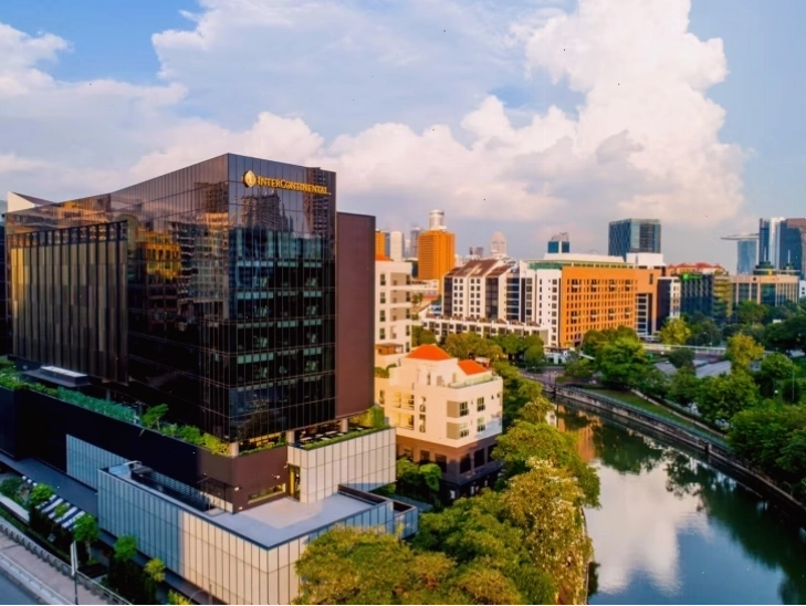 Khu vực sảnh chờ sang trọng của InterContinental Singapore Robertson Quay