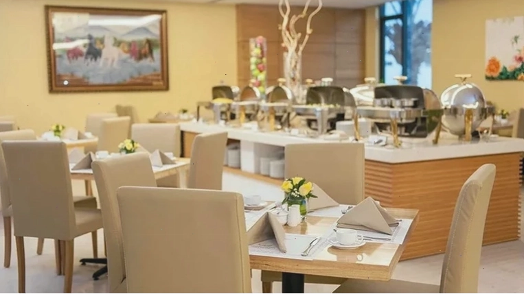Khu vực sảnh chờ sang trọng của khách sạn
