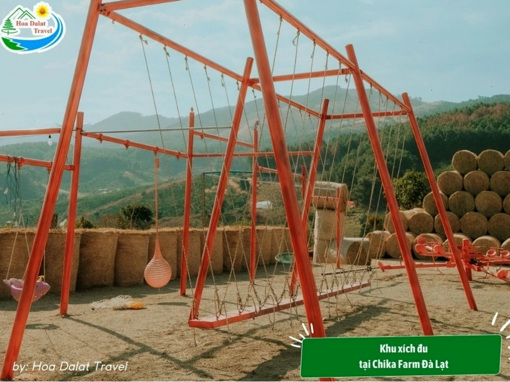 Khu xích đu ở Chika Farm