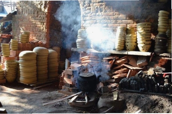 Khung cảnh làng gốm Thanh Hà yên bình bên sông Thu Bồn