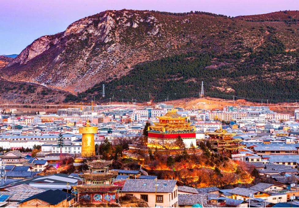 Khung cảnh Lệ Giang cổ trấn về đêm